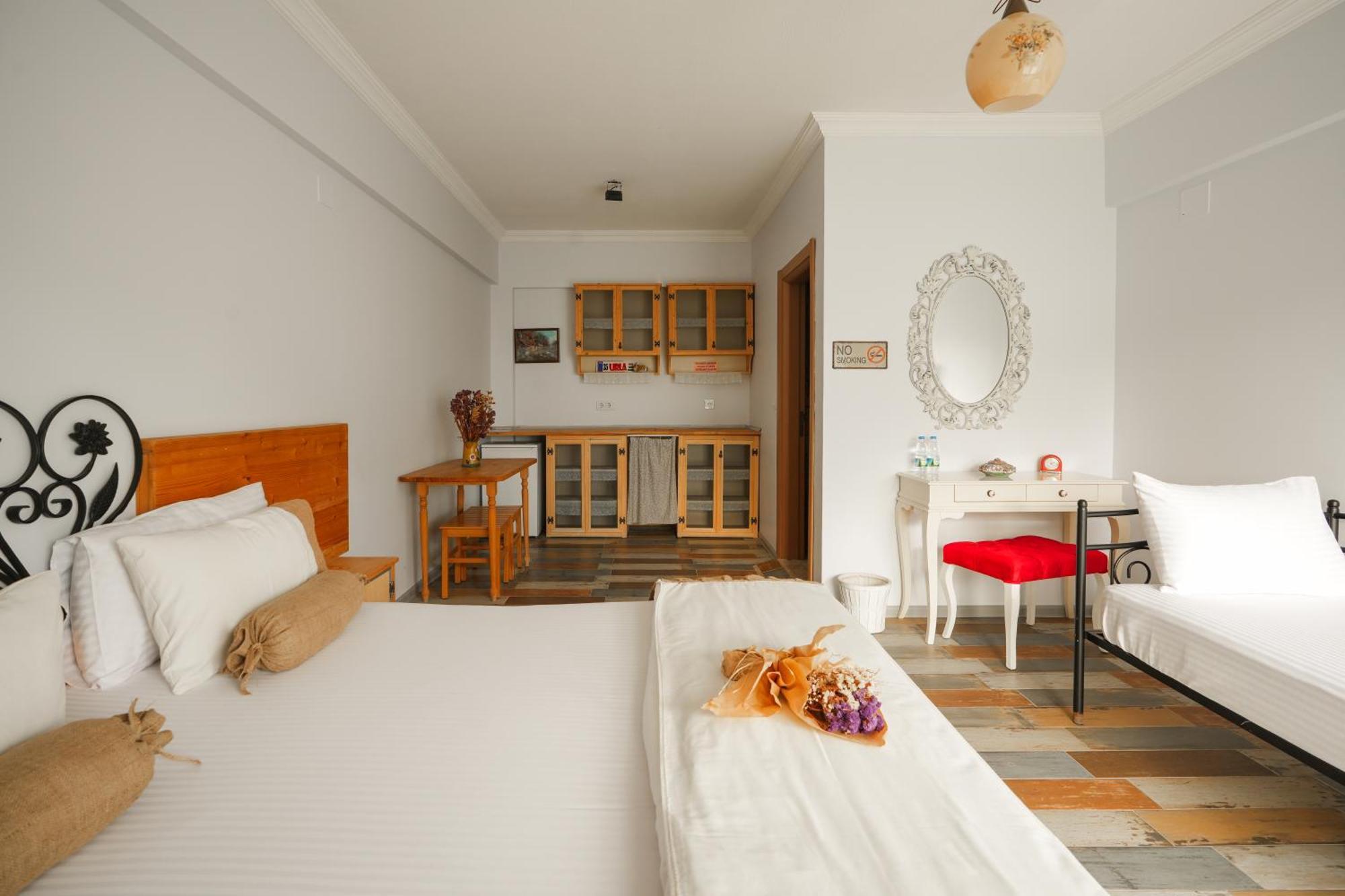 La Vida Otel Urla Exterior photo
